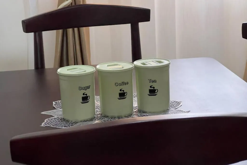 Cozy Apartment Within Acacia Mall Area Limits, Unlimited Wifi, Netflix, Free Parking كامبالا 0*,  أوغندا